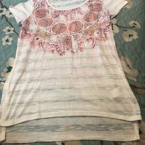 6 FOR $15 Maurice’s small short sleeve top